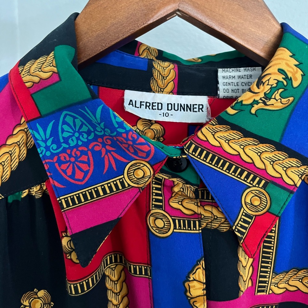 Vintage Button Up Blouse Pattern Slaps! - image 3